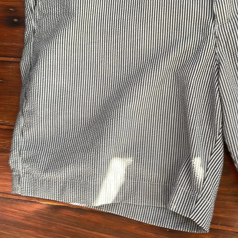 Patagonia striped textured seersucker flat front dress shorts sz 38
